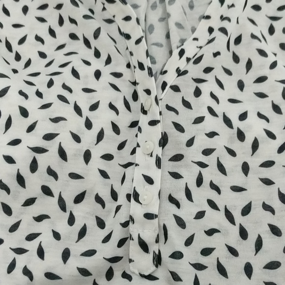 H&M blouse - Picture 3 of 8